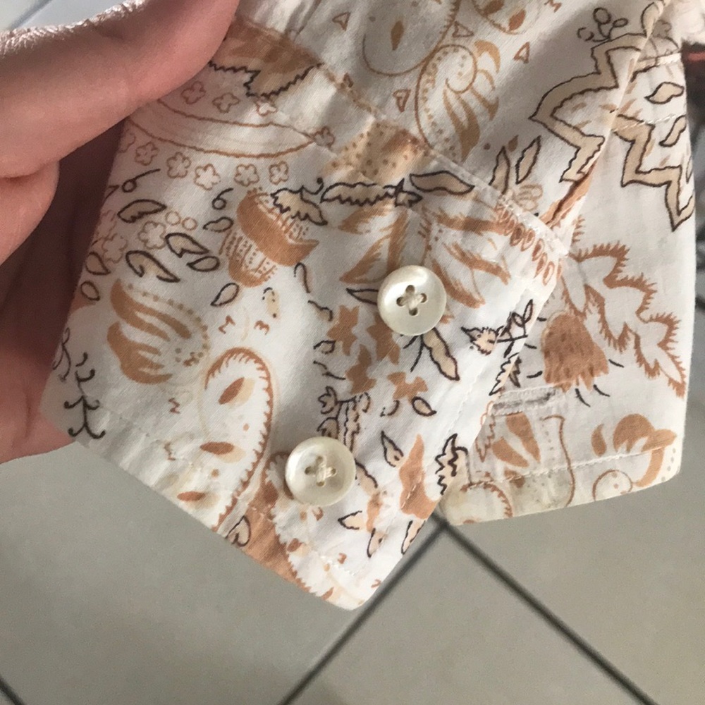 Button Up - Picture 3 of 4